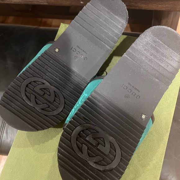 Gucci Mens Off the Grid slides - Picture 2 of 4